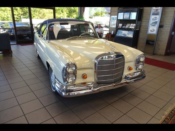 Thumbnail Photo undefined for 1969 Mercedes-Benz 280SE